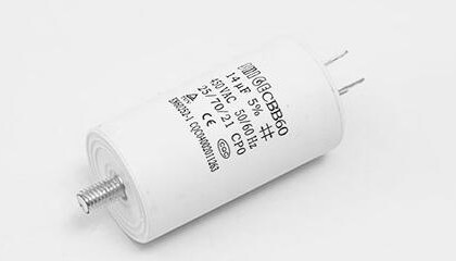 如何檢查油煙機電容器的電容量？